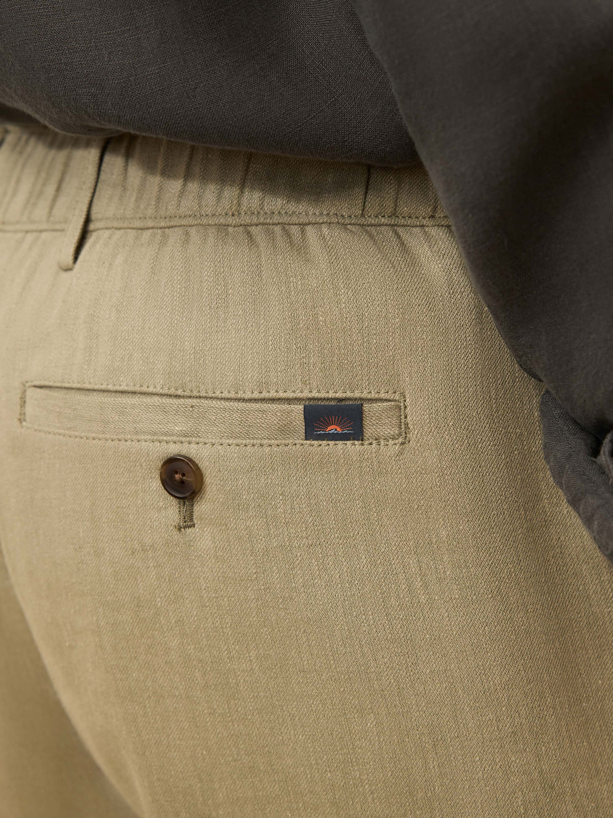 Movement™ Linen Drawstring Short - Sage Cliff