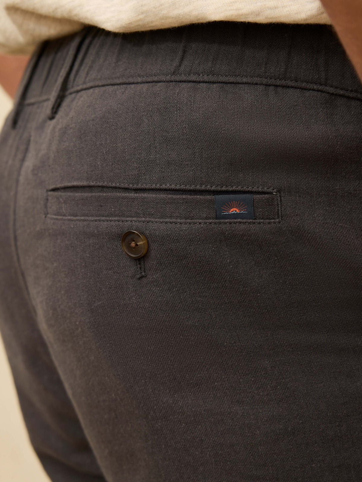 Movement™ Linen Drawstring Short - Washed Black