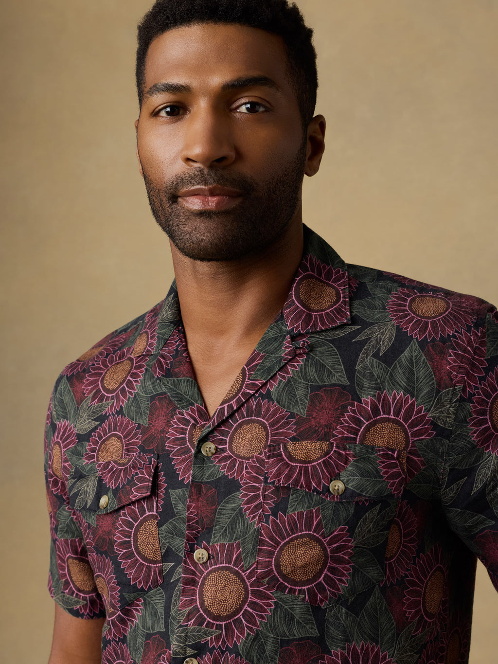 Short-Sleeve Reserve Basque Camp Shirt - Black Floral Road